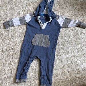 3/$16!!Burt's Bees Baby Navy Hooded One-Piece with Gray Stripes